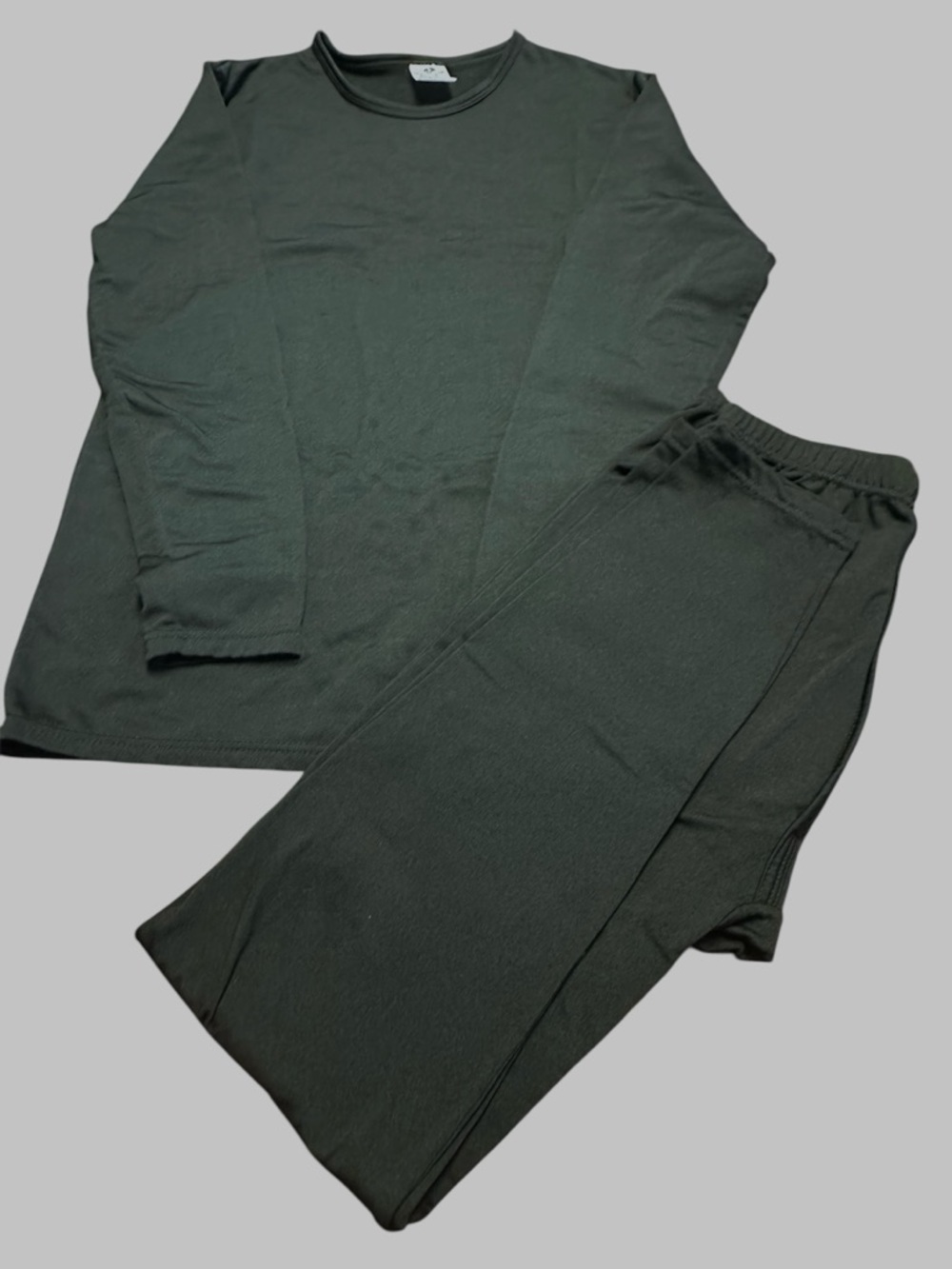 Men’s thermal 2 pc size large black Mossy Oak